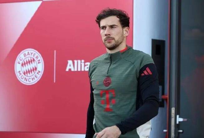 米体：为欧冠做准备，希拉和格雷茨卡是米兰补强阵容引援首选