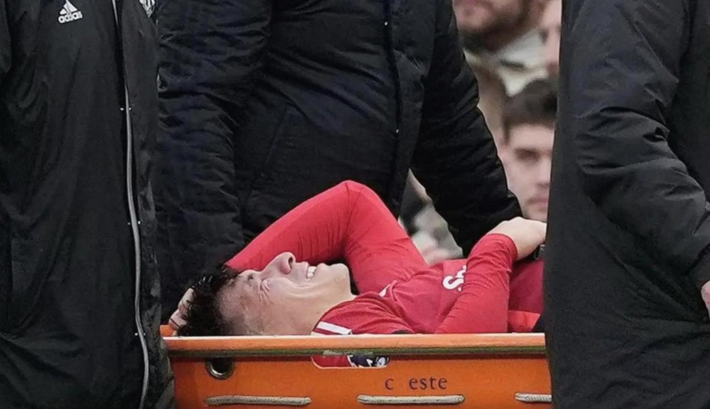 马丁内斯：执教曼联？我现在只有一个重心，就是全力备战世界杯