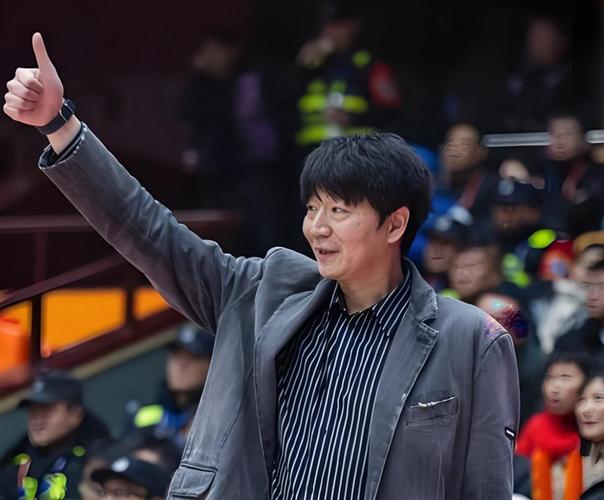 输上海发布会！邱彪不满防守，满意有段时间表现，还需总结与反思