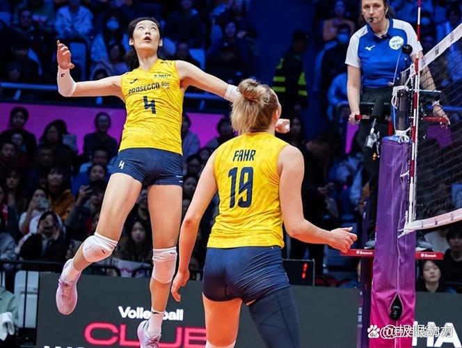 10年9进欧冠四强！朱婷24分全队最高，科内利亚诺2-3仍晋级半决赛