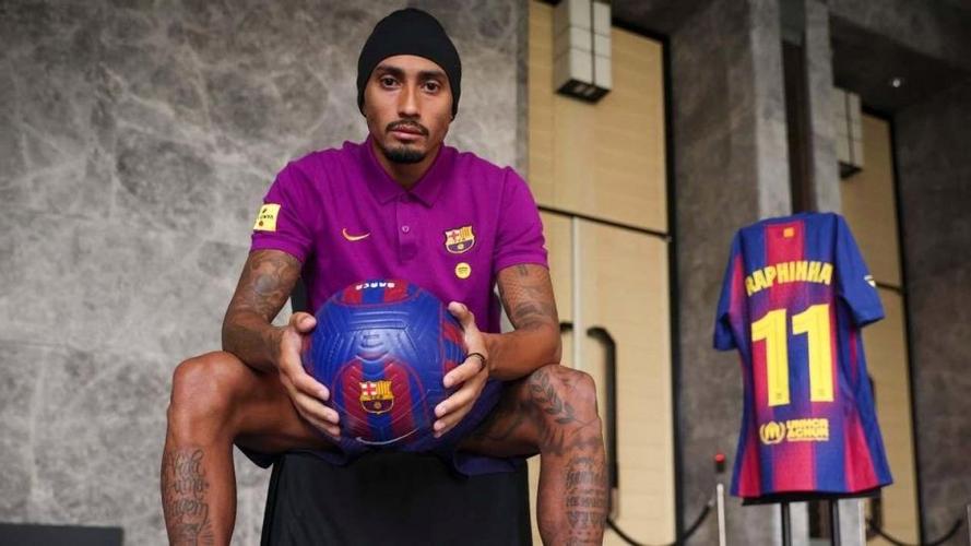 拉菲尼亚：亚马尔跟我说很想罚点，结果也证明一切都很顺利