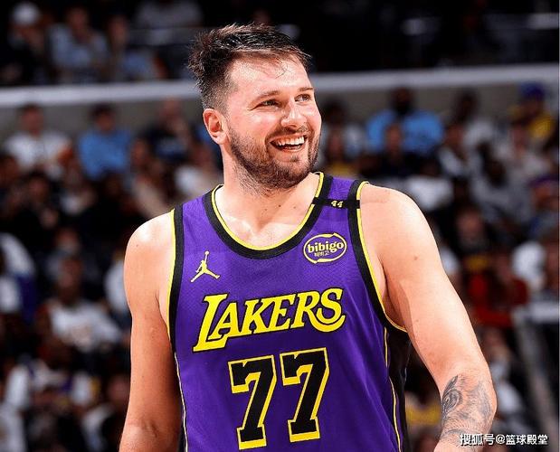 火箭116-124不敌湖人 球员评价：4人优秀，奥科吉及格，4人低迷