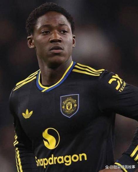 齐尔克泽提前申请今夏转会！曼联降价1500万，补偿无缘世界杯之痛