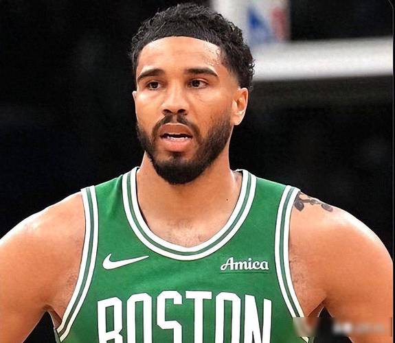 凯尔特人120-99大胜勇士，布朗32分，塔图姆24+10，波神13中4得11分