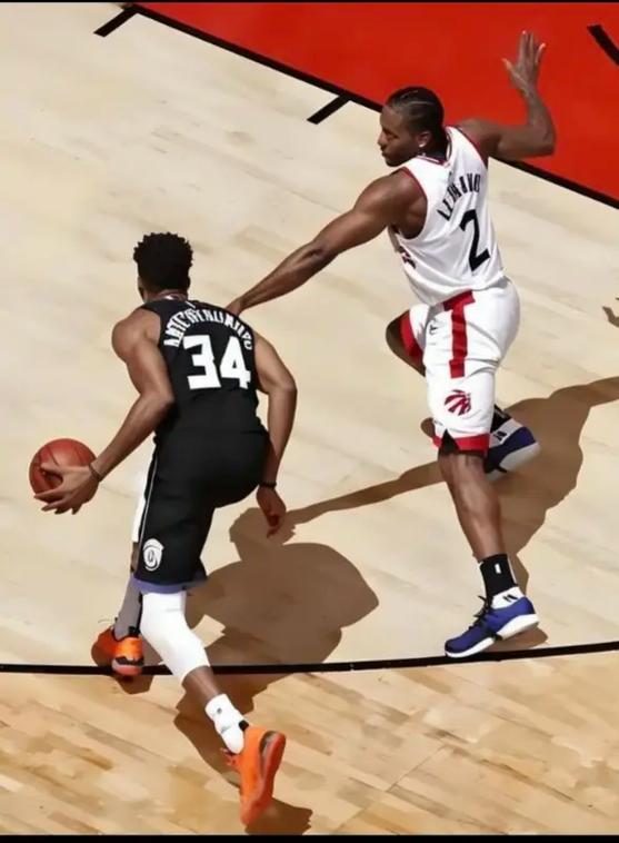 霍勒迪：伦纳德太强假动作太逼真了，我喜欢跟他交手的感觉