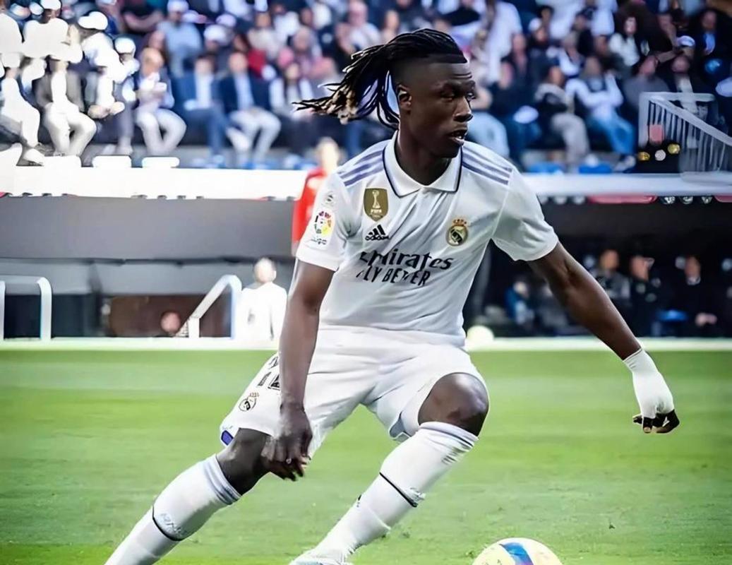 大巴黎猛挖皇马墙角！23岁万金油卡马文加今夏或跑路