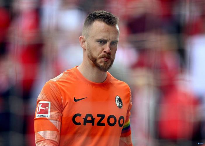 弗莱肯：我愿意接受荷兰队二门角色，也会始终做好出场准备