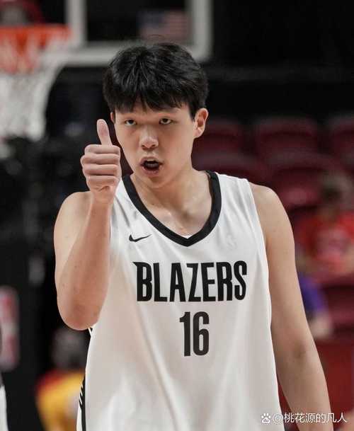 杨瀚森真没地位！篮下优势领先，半场就出手4次，不然早碾压攻守