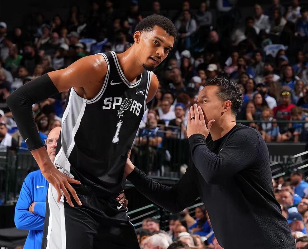 文班连砍40+15再创历史 赛后喊话：我确实看重MVP