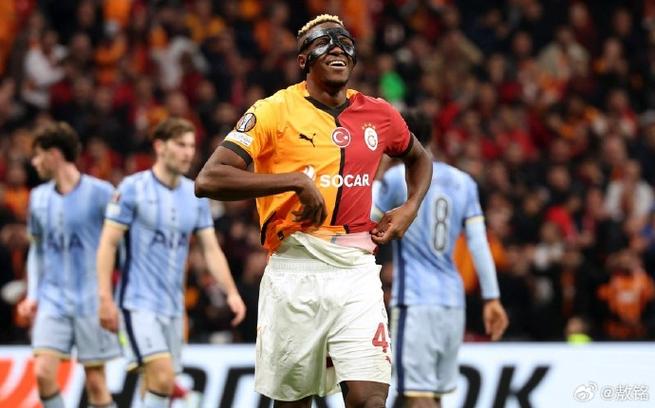 英媒：热刺有意加拉塔萨雷中场萨拉，后者希望重返英格兰