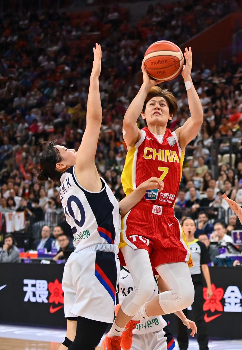 中国女篮获得世界杯亚军在哪里举行的（中国女篮夺得篮球世界杯冠军）