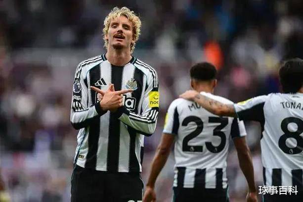 沃尔特马德：踢中锋能优势最大化；英超首战跑不动了想被换下