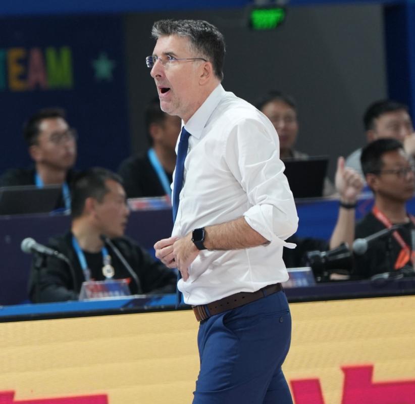 体坛：成都主帅约翰婉拒澳足总活动盛邀，专心复盘中超前3轮