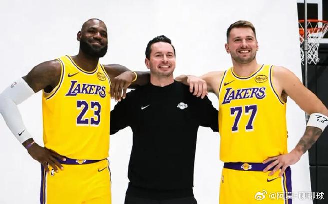 詹姆斯：缺少领袖东契奇球队会受到考验，但不会动摇我们团结一致