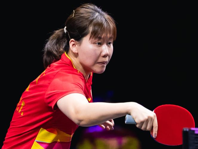 双拳指天长舒一口气！陈幸同2-0后连续4局打到决胜分：老将吐心声