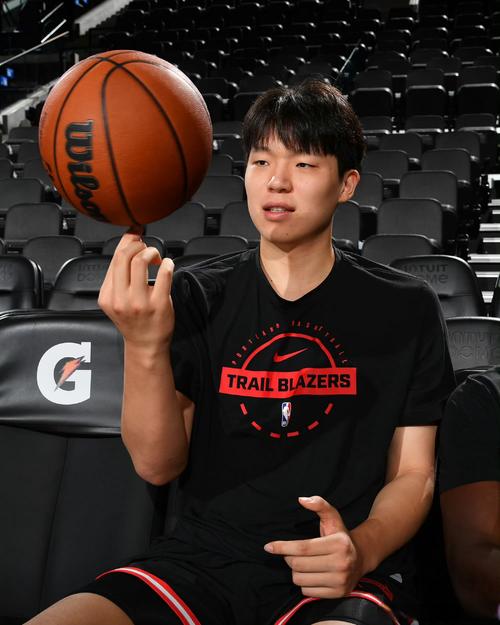 布朗尼vs杨瀚森无缘上演！南湾湖人晋级西决 克内克特24+13+8失误