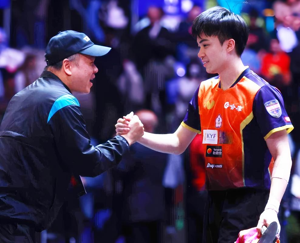 澳门世界杯：张本智和1-4被逆转淘汰，林昀儒强强对话胜出