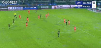 半场：铁人2-0国安，姆本扎传射，热菲尼奥打入中超首球