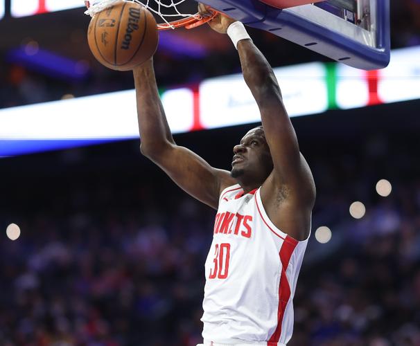 火箭117-116险胜勇士 球员评价：4人优秀，2人及格，4人低迷