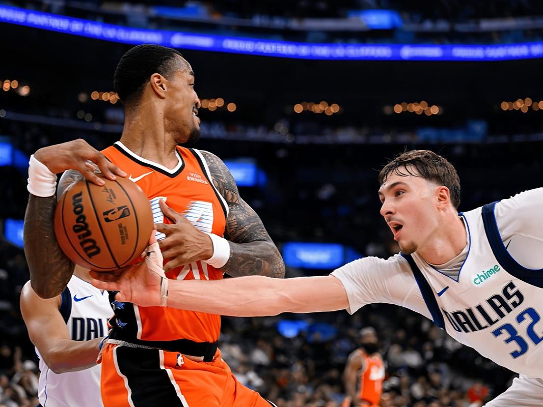 湖人输独行侠采访！詹姆斯赞弗拉格不满防守，肯纳德展持球自信！