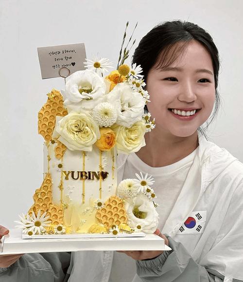 21岁申裕斌直言铜牌不满足!复仇世3系开始 捐款1亿韩元人美心善