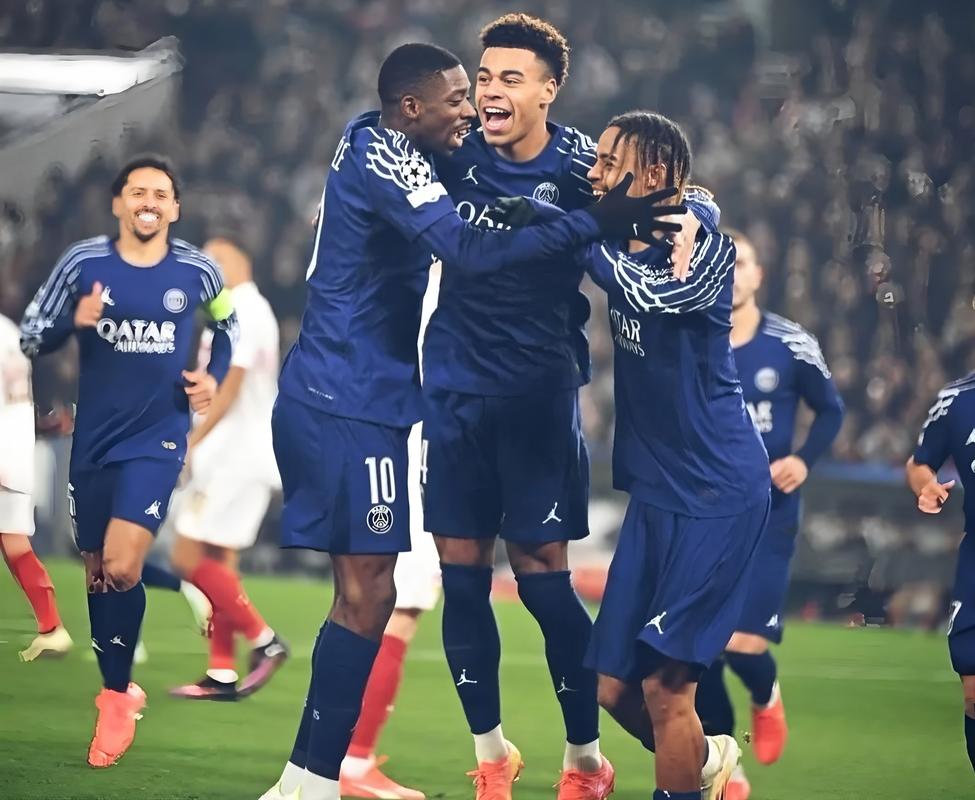 皇马主场遭拜仁暴击！姆巴佩破门难救主，战犯级后卫遭全场狂嘘