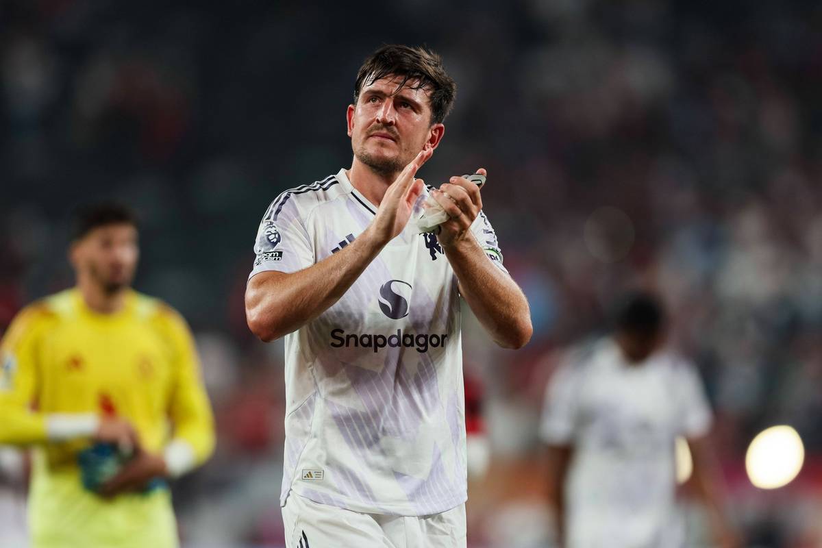 曼联官宣马奎尔续约终老梦剧场！合同细节曝光，拒绝小贝高薪留队