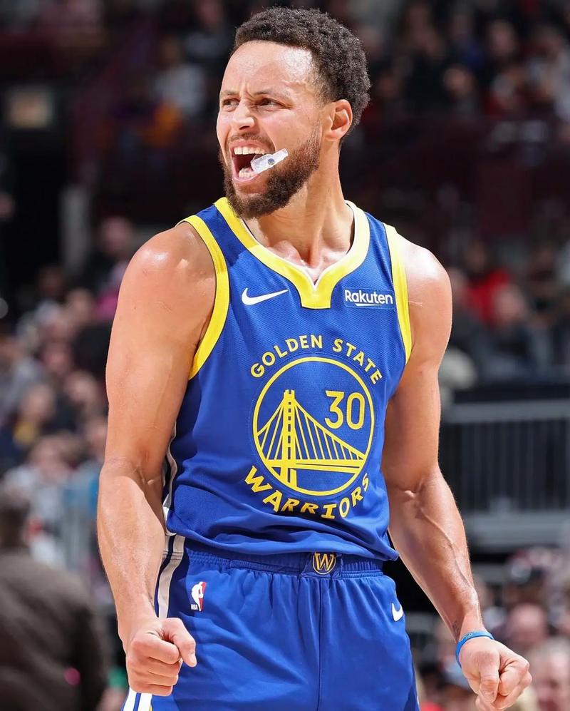 库里最高得分（库里最高得分纪录）