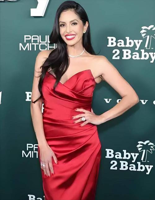 瓦妮莎为什么会恨科比（瓦妮莎为何要和科比离婚）