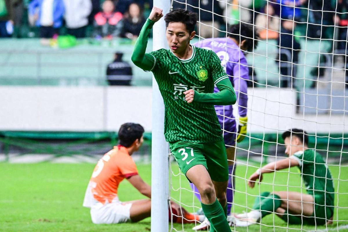 铁人vs国安裁判评议：曹永竞未犯规但进球无效，韩镕泽黄牌正确