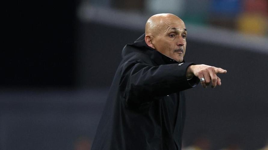 斯帕莱蒂研究对阵亚特兰大的战术：尤文缺少麦肯尼，阵型存疑，库普梅纳斯与博加竞争