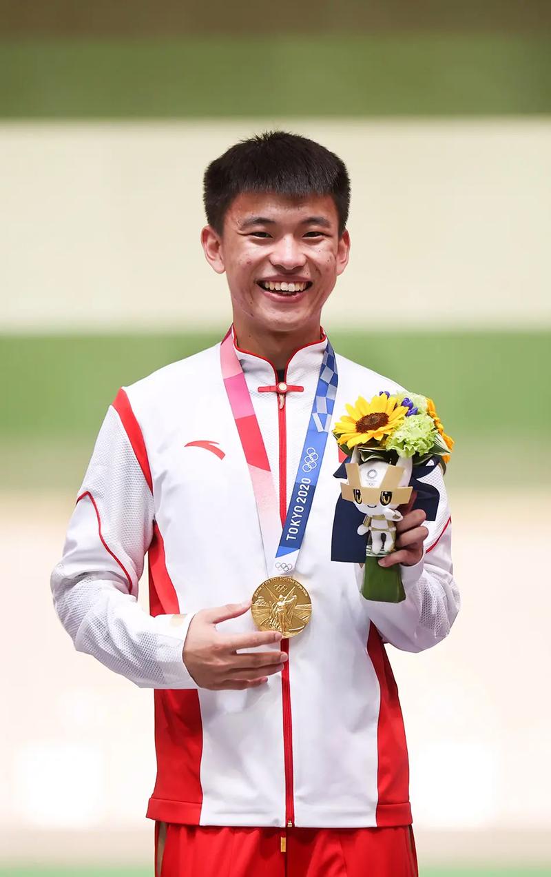 射击冠军张常鸿(射击冠军张常鸿是哪里人)