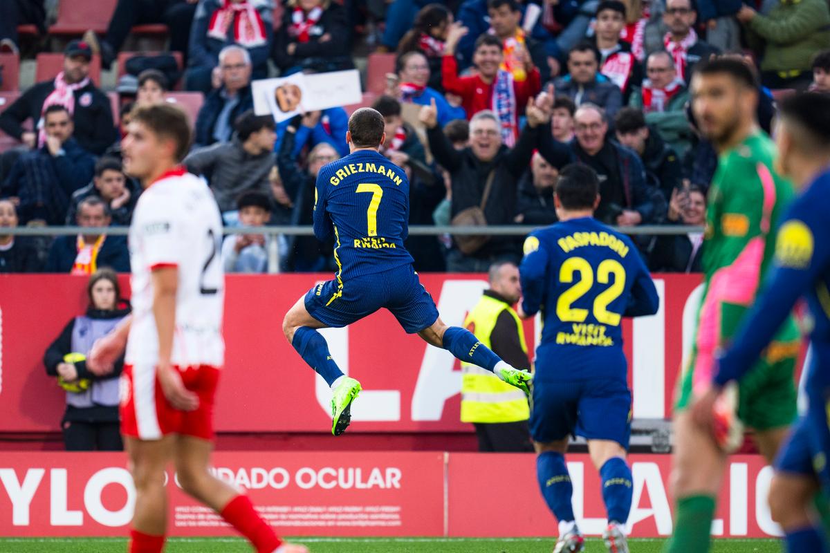 【早报】巴萨吞红不敌马竞，巴黎主场完胜利物浦！