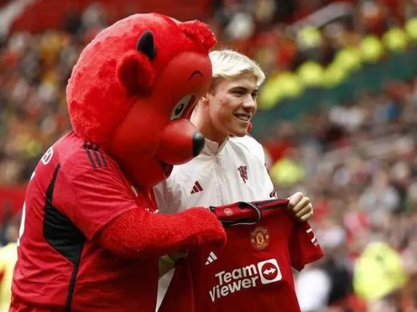 王勤伯:大巴黎专杀英超!7连不败6胜1平