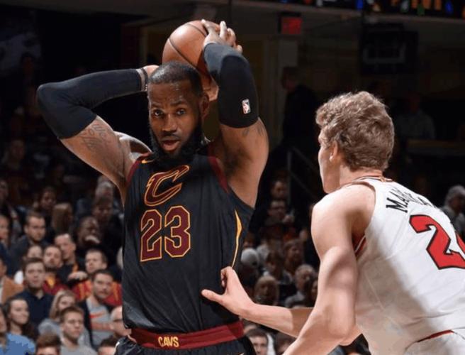 “雷吉”统治比赛：强势回归。布卡雷利证实自己是球队核心