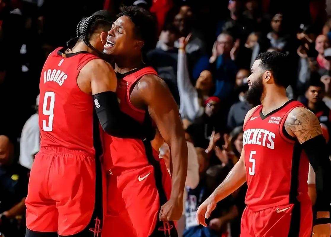 火箭132-136不敌森林狼 球员评价：2人优秀，4人及格，4人低迷