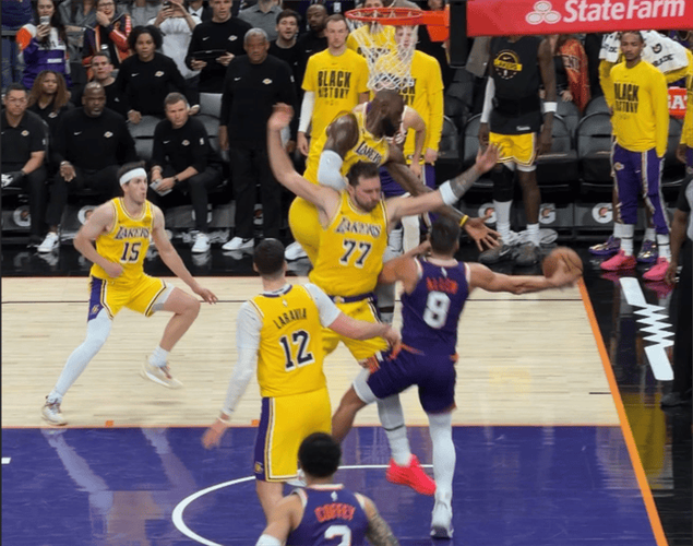 胜太阳发布会！雷迪克赞防守，爆赞詹姆斯，肯定斯玛特肯纳德作用