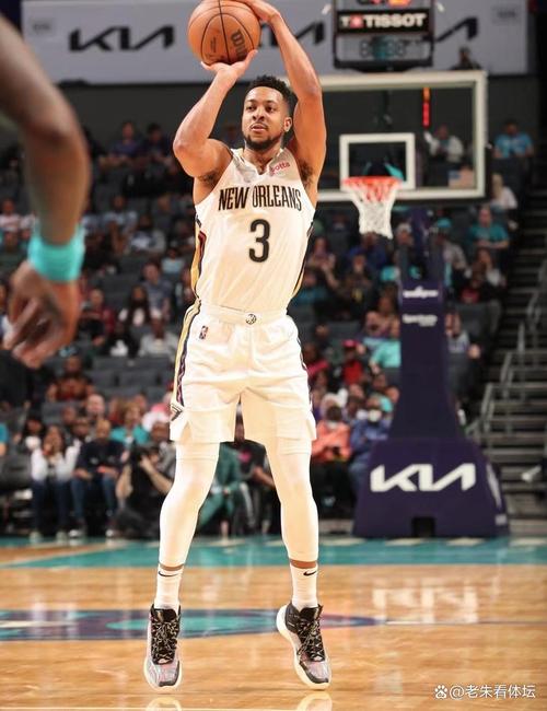 老鹰大胜残阵骑士重返季后赛！麦科勒姆揭秘起势密码